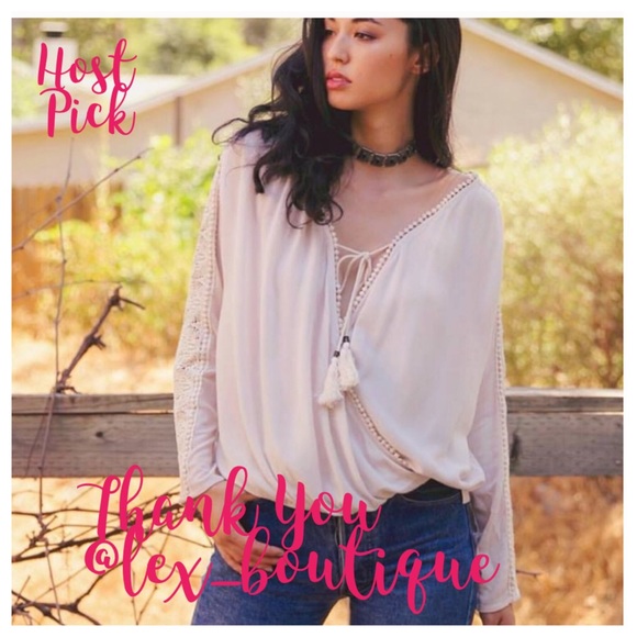 Taylor & Sage Tops - 🌟HP🌟Taylor & Sage Open Tassel Tie Large